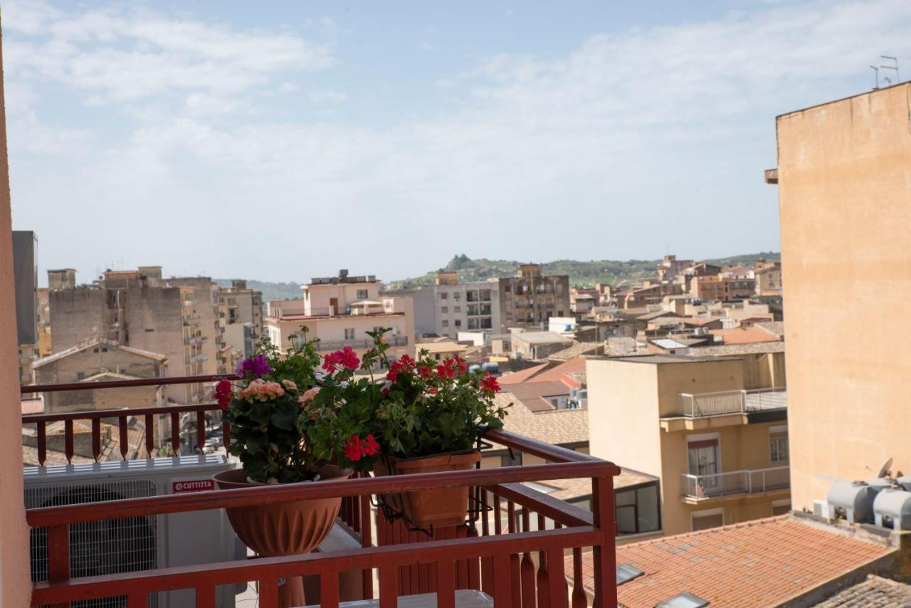 Apartmán Come A Casa Panoramico E Centralissimo Canicattì Exteriér fotografie
